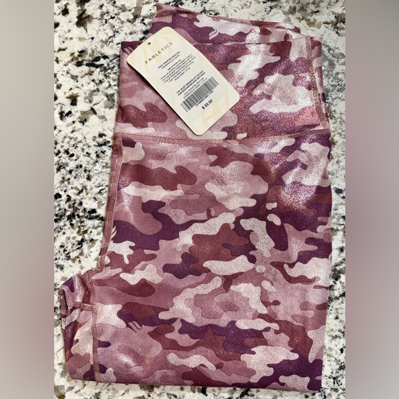 Fabletics Pants - Fabletics Women’s' Magenta/Rose Shimmer Camo Capris w/Power Hold_Sz L_NWT